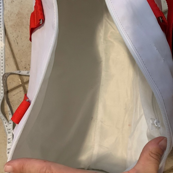 Lacoste Parfums Duffel Bag - White and Red - Picture 4 of 14